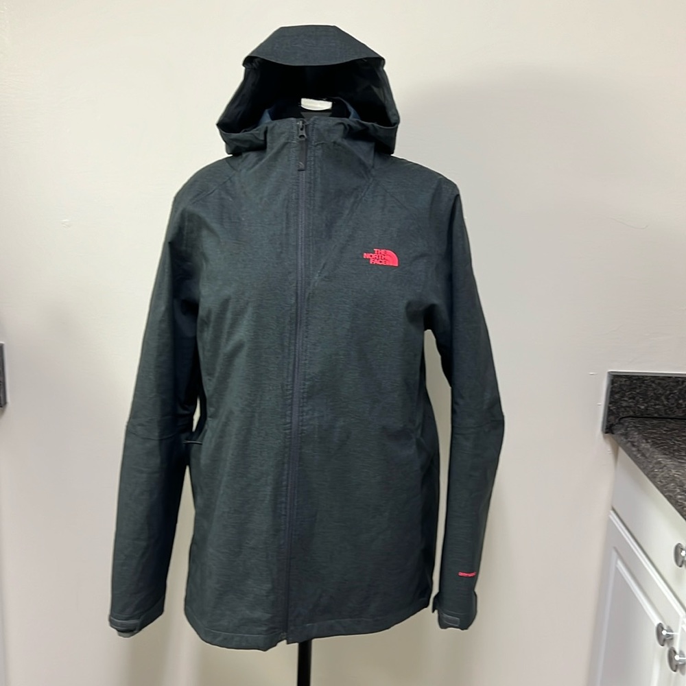 Women’s size XXL gray The North Face  jacket with hood and removable lining